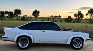 1976 Holden Torana White with black outs - Photo 16