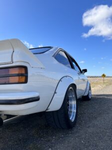 1976 Holden Torana White with black outs - Photo 19