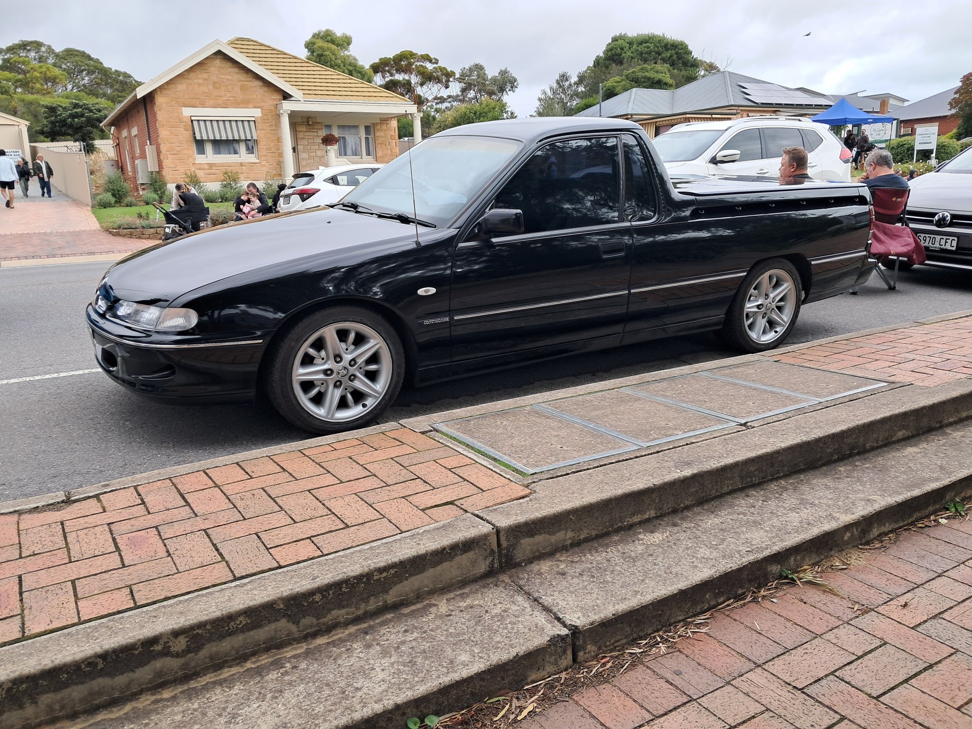 2000 Holden Vs Black