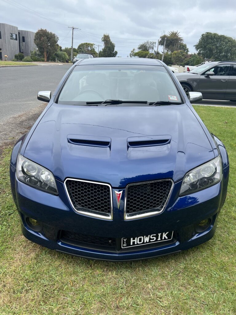 2010 Holden Commodore Dark blue pearl
