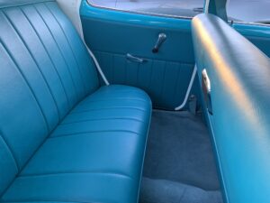 #10. Clear view of rear seat
