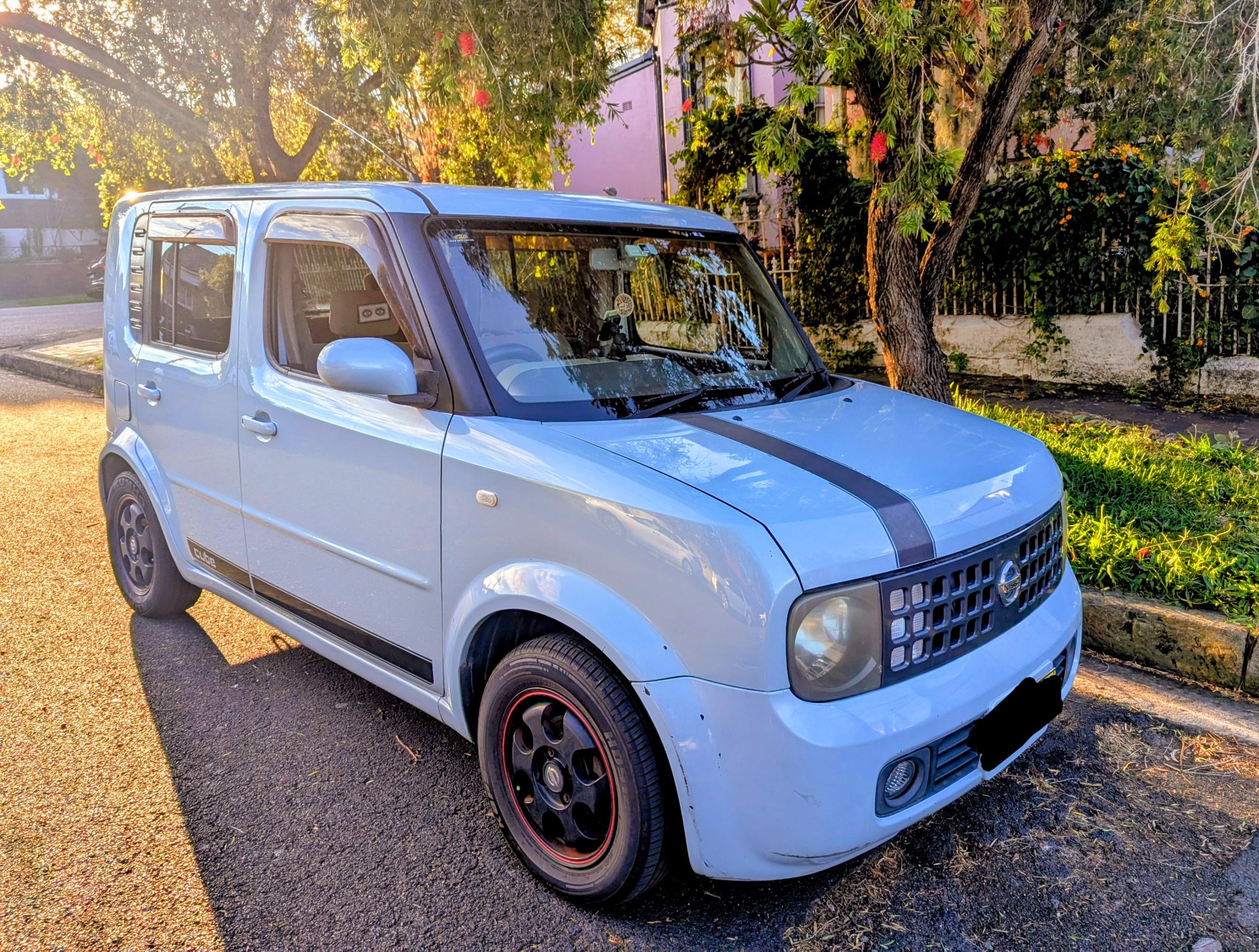 2015 Nissan Cube Sky blue