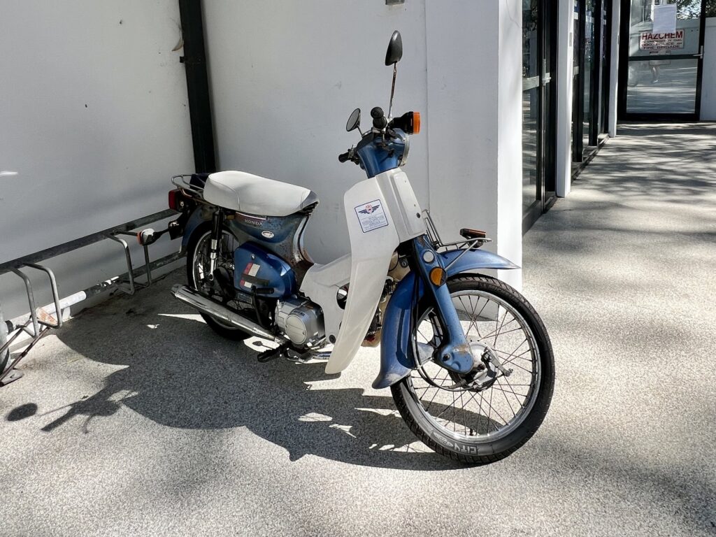 1980 Honda C70 Blue