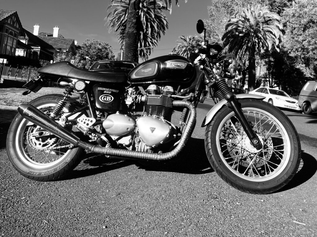 2005 Triumph Thruxton Black
