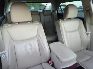 #10. Clear view of rear seat
