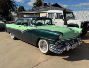 1956 Ford Fairlane Green - Main Photo