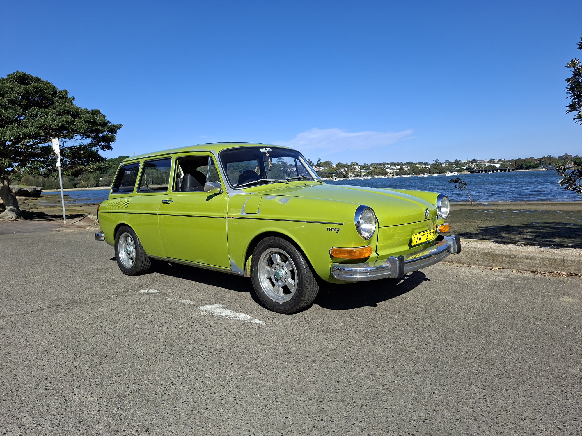 1973 Volkswagen Type 3 Squareback Grasshopper green