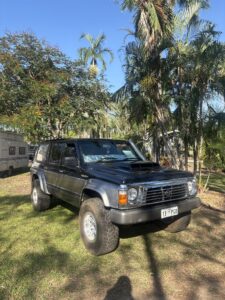 1991 Nissan Patrol Two tone - midnight blue/grey - Main Photo